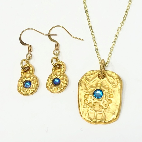 Hand Crafted Jewelry - Hammered goldtone earrings & necklace